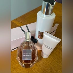 Flower bomb 3 piece set- Brand New